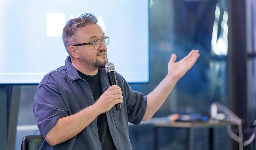 Florin Grozea - speaker
