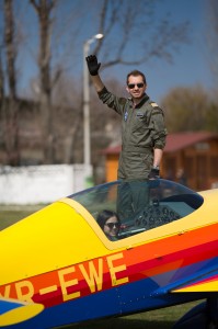 Mihai sus mana Hi-Q Luni - Bogdan Moldovan