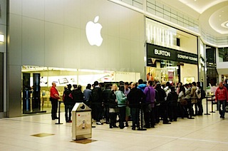coada la Apple iPhonee