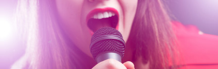 Woman sing